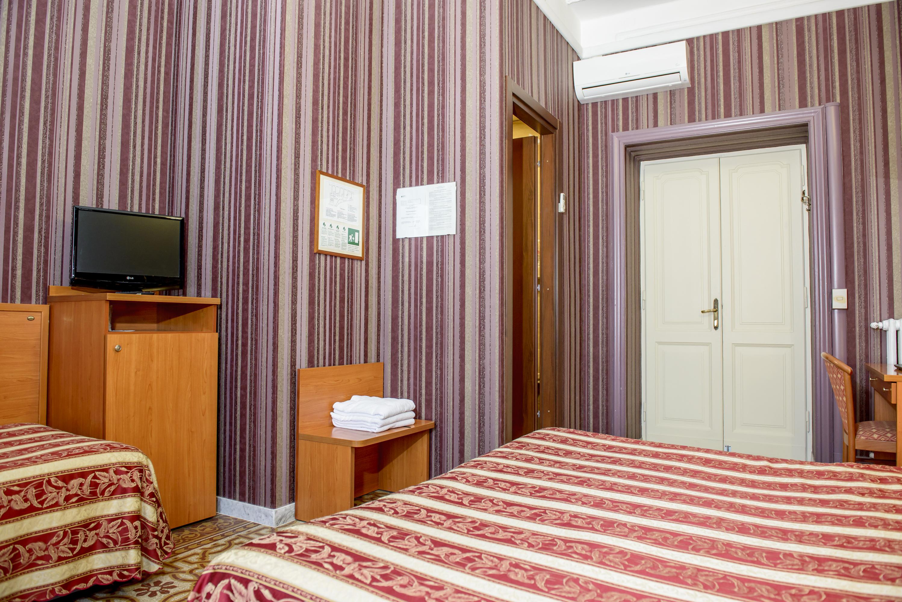 Hotel Emmaus Róma Kültér fotó