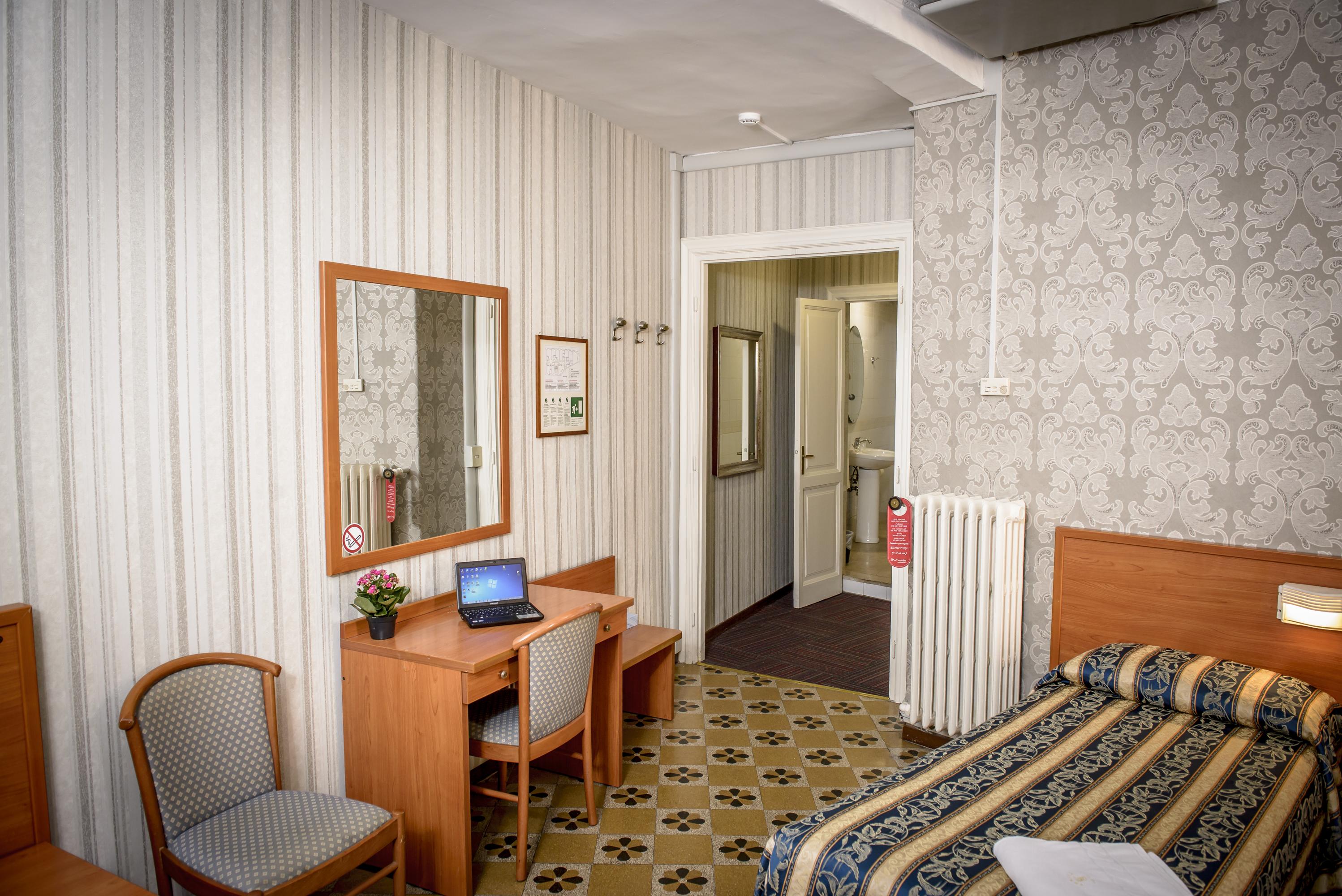 Hotel Emmaus Róma Kültér fotó
