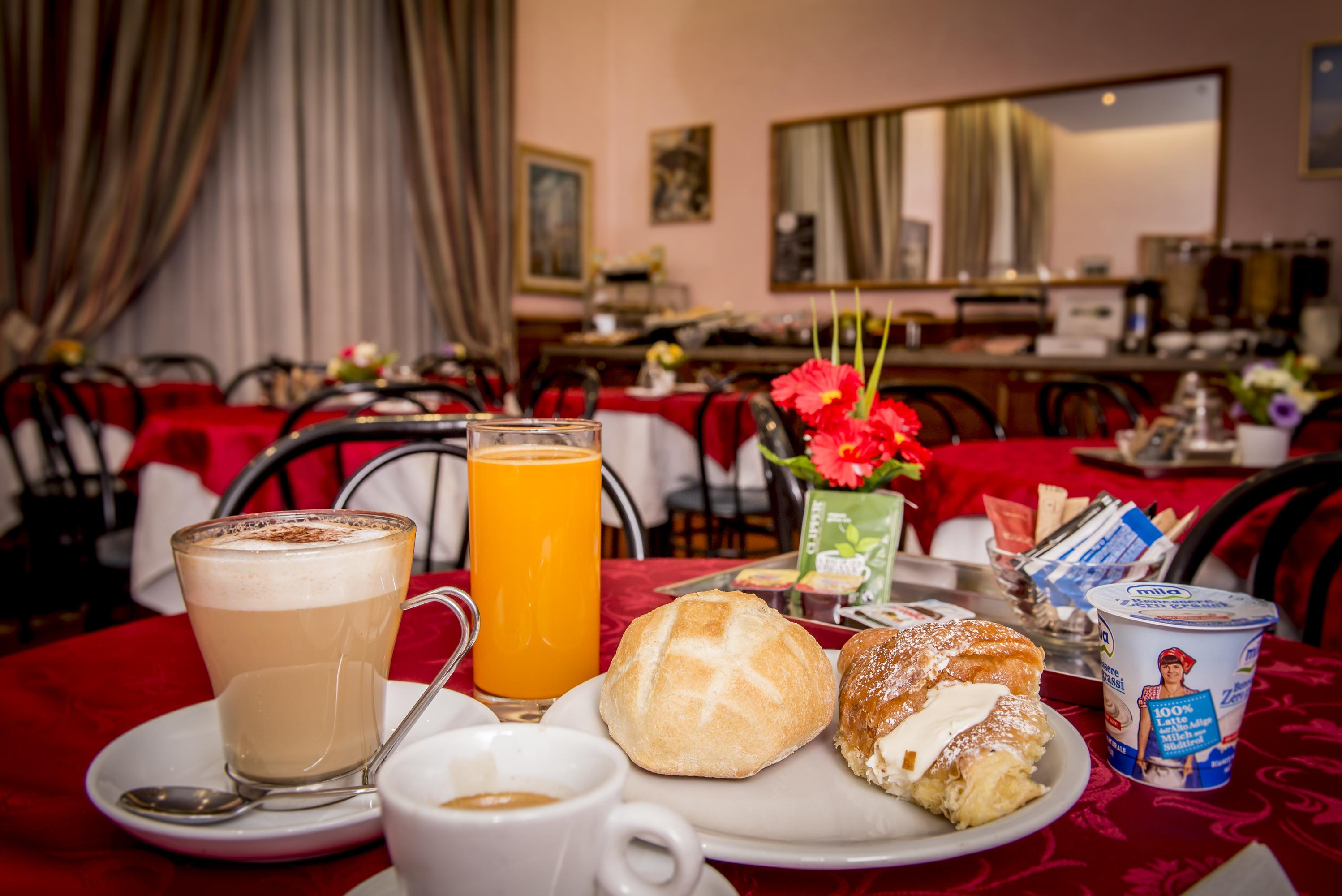 Hotel Emmaus Róma Kültér fotó