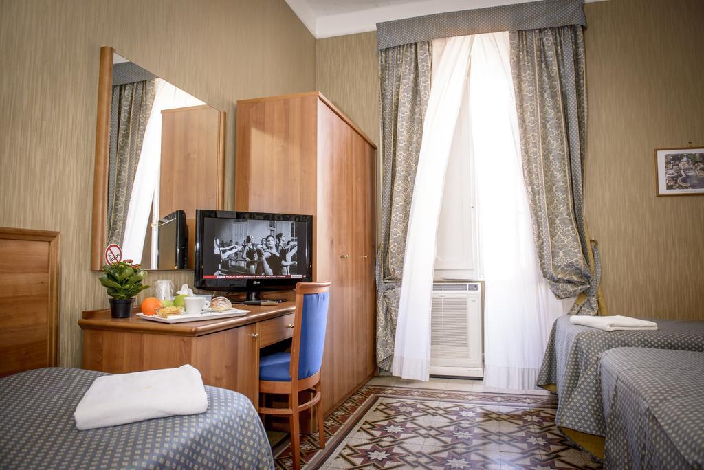Hotel Emmaus Róma Kültér fotó