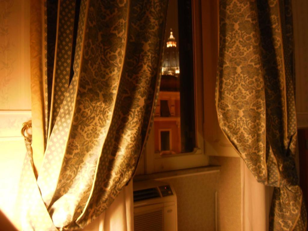Hotel Emmaus Róma Kültér fotó