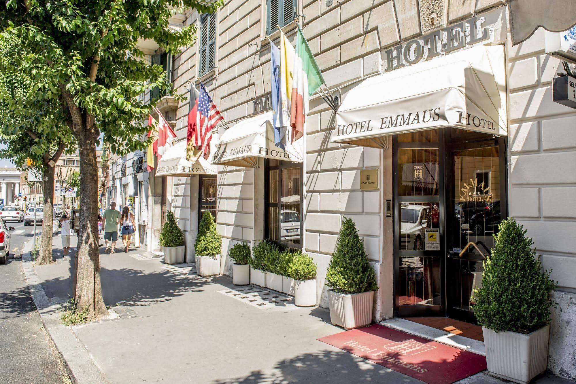Hotel Emmaus Róma Kültér fotó