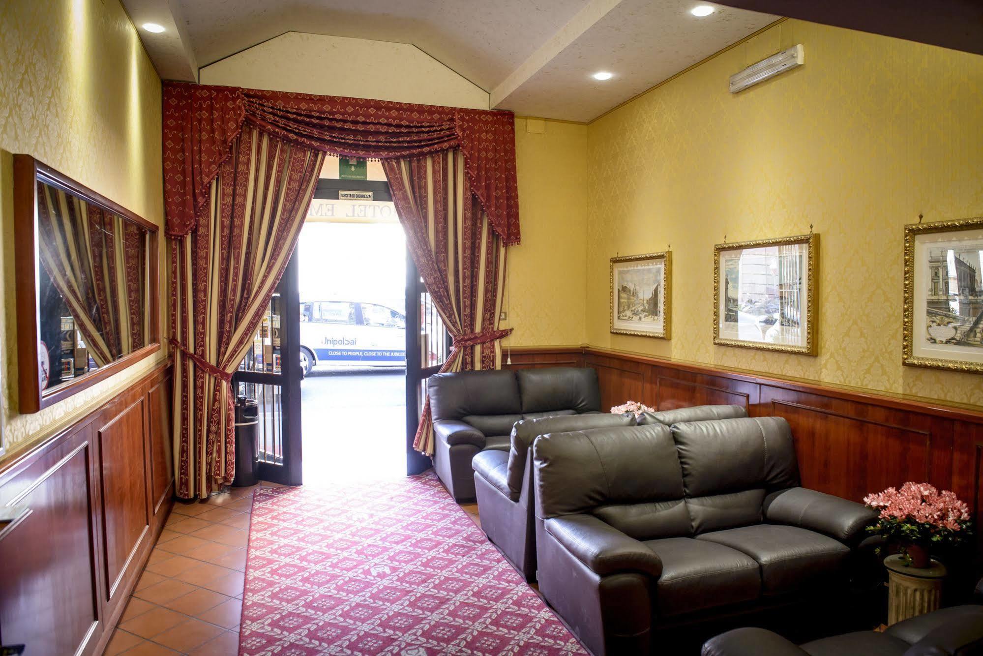 Hotel Emmaus Róma Kültér fotó